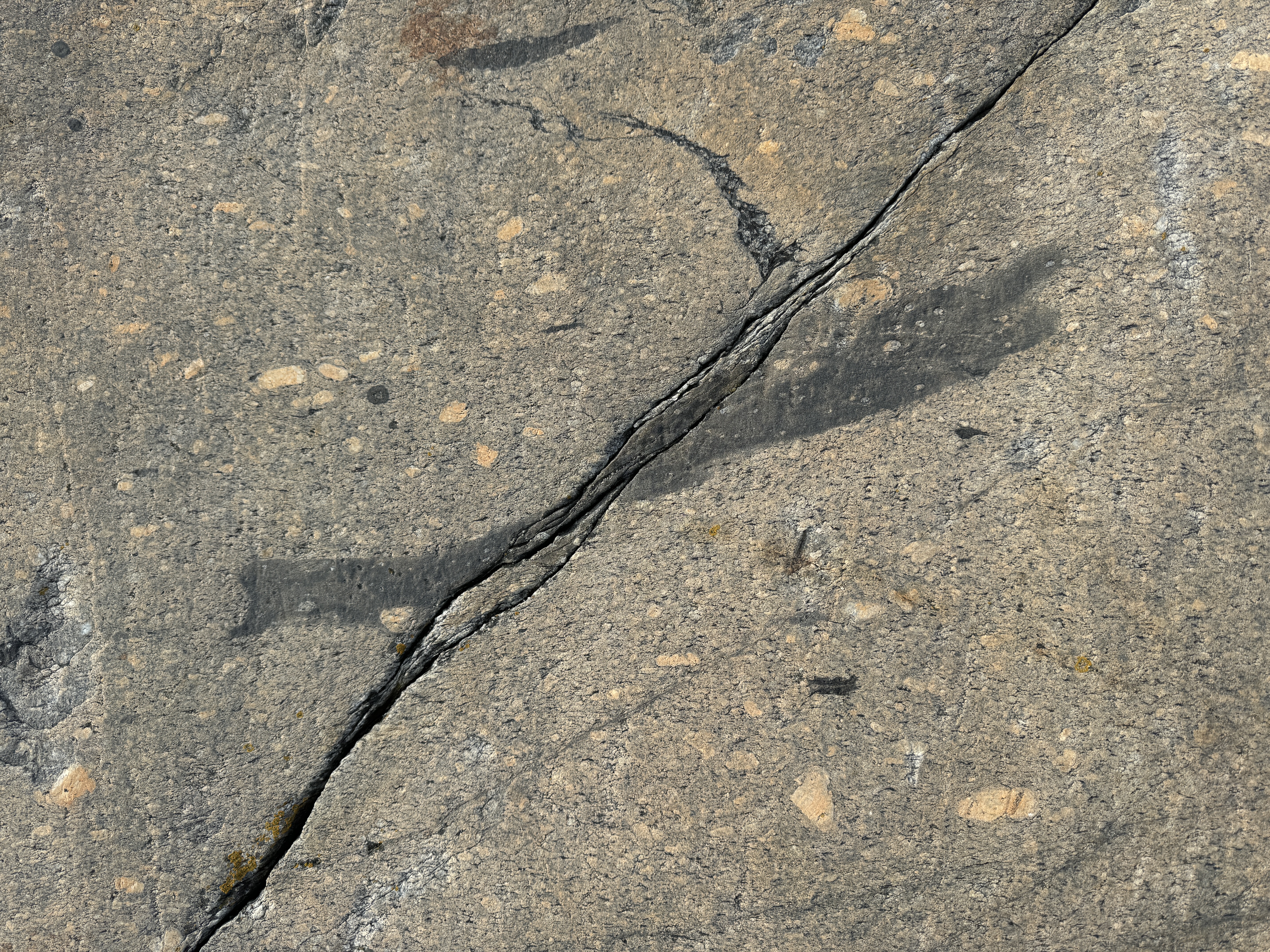 Stenhällen med fiamme